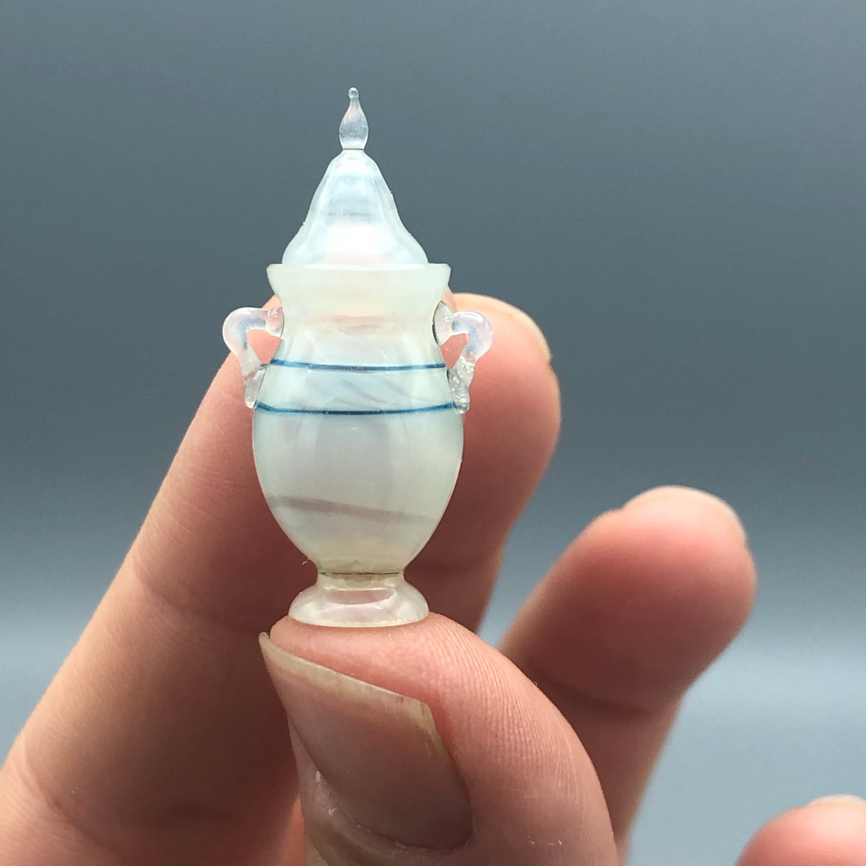 Miniatura de Cristal Jarrón con Tapa Victoriano