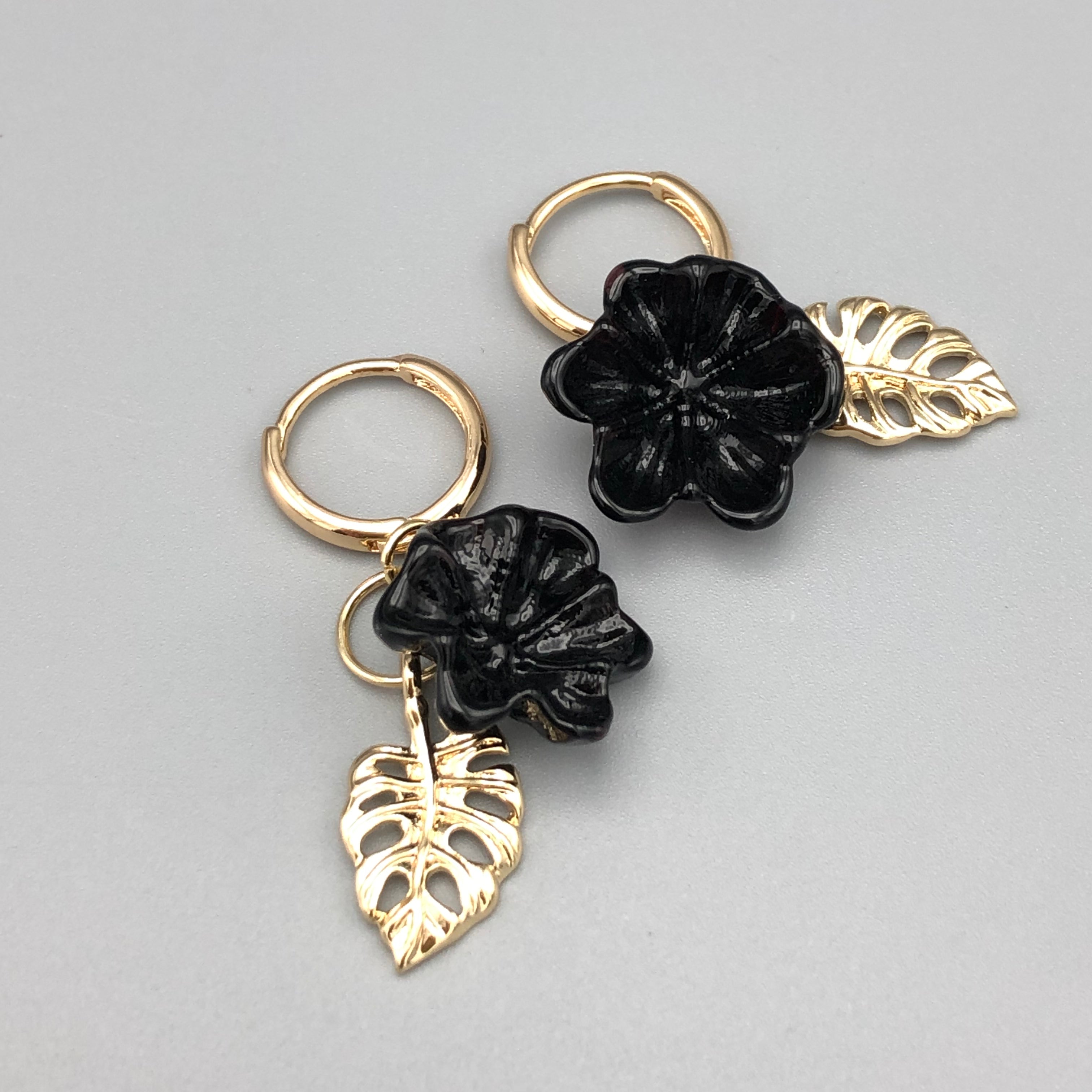 Pendientes Flores Negras